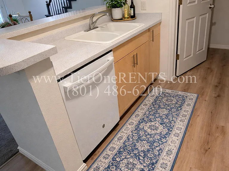 5344 S 3600 W #16 — Photo 7