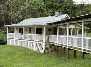 1180 Spencer Branch Rd, Lansing, NC 28643