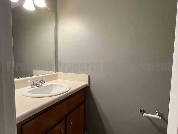 5th image of 2817 Cobalt Dr APT A