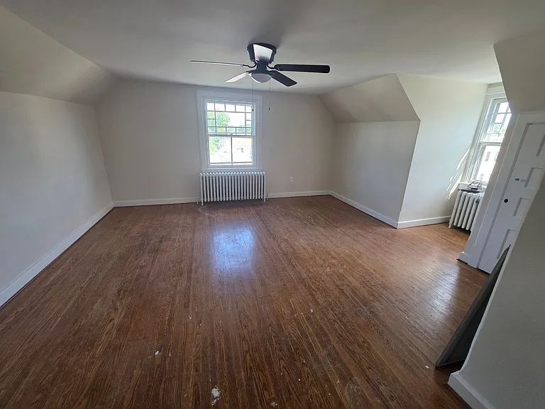 1858 Guernsey Ave — Photo 45