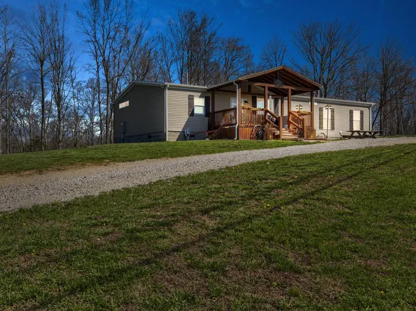 1867 Dan Ridge Rd, Wellington, KY 40387