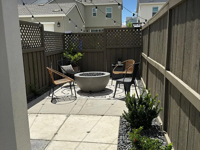 2976 Ellis Town Dr — Photo 12