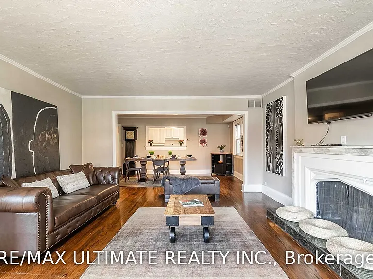 470 Oriole Pkwy #4 — Photo 2