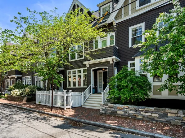 18 Hilliard St, Cambridge, MA 02138