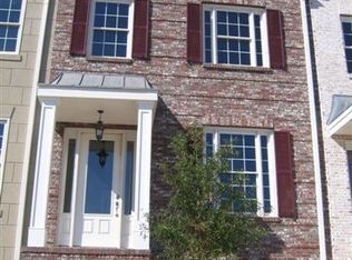 957 Persimmon Pt NE, Atlanta, GA 30328