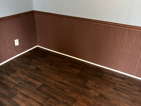 4th image of 746 Butts Rd