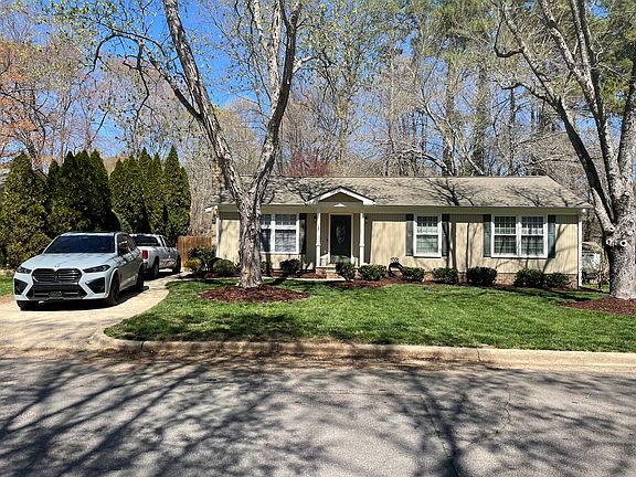Driveway with 2 car parking space