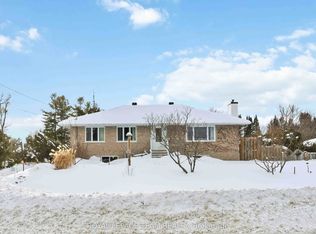 3322 Elizabeth St, Ottawa, ON K0A2W0