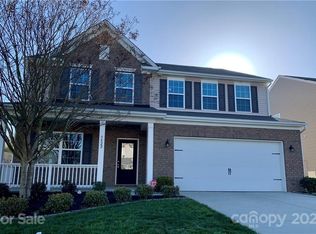 5822 Castlecove Rd, Charlotte, NC 28273