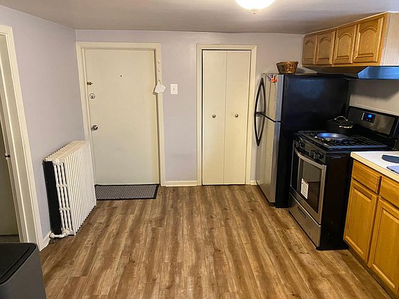 5th image of 2831 N 75th Ave #G
