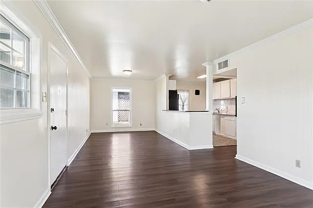 Building Photo - 2123 Browning Ln