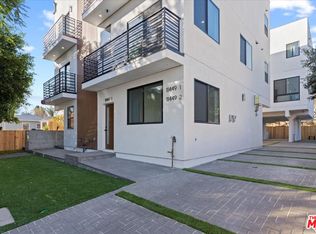 11447 Cumpston St, North Hollywood, CA 91601