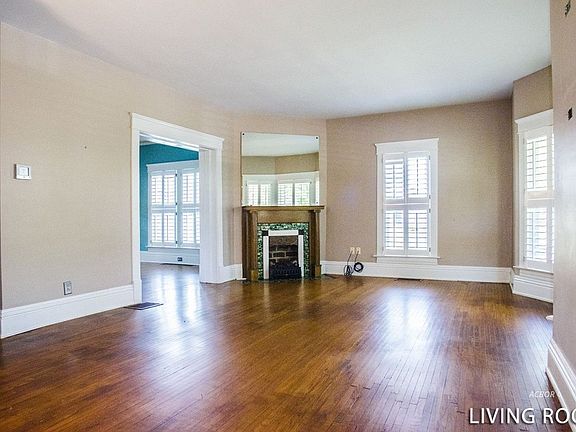 3rd image of 49 Sunnyside Dr