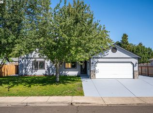 3990 Douglas Dr, Springfield, OR 97478