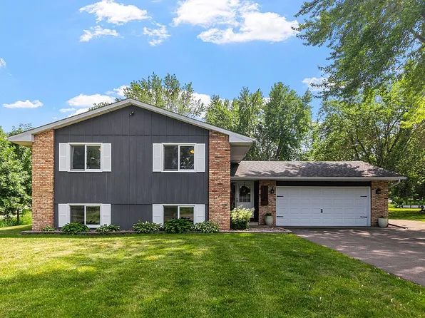21326 Heath Avenue Ct N, Forest Lake, MN 55025