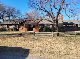 1207 B St, Snyder, OK 73566