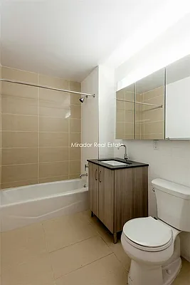 Rented by Mirador Real Estate | media 30