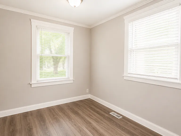 28 Frank St #1 — Photo 7