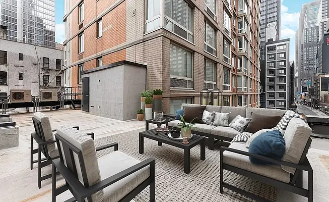 Rented by REAL New York | media 15