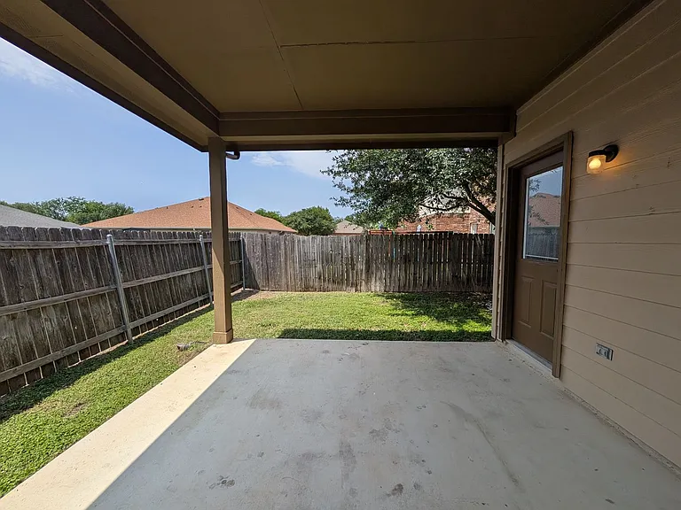 1028 Brown Rock Dr — Photo 38