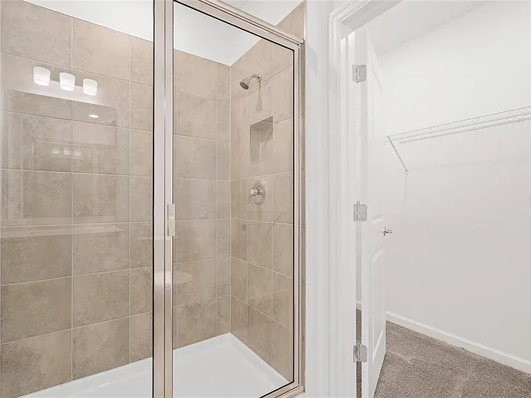 6560 Silverstar Dr — Photo 9