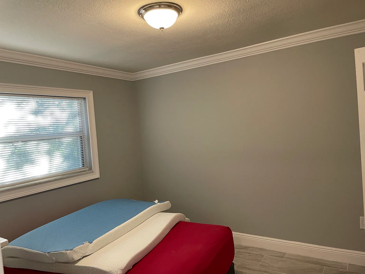 4 bed, 1359 sqft, $2,850 — Photo 3