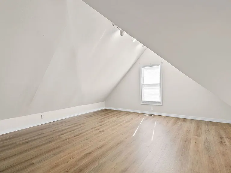 732 S Main Ave — Photo 31