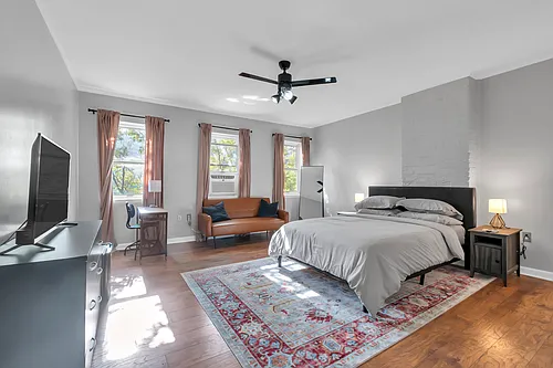 810 Broadway Photo 1
