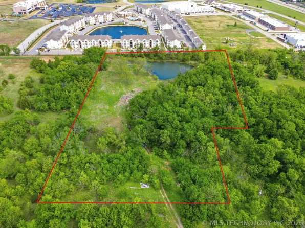 1918 W 118th St S, Jenks, OK 74037