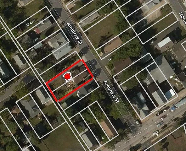 14 Ambrose St photo 1