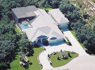 10426 Rainbow Ridge Ct, Weeki Wachee, FL 34613