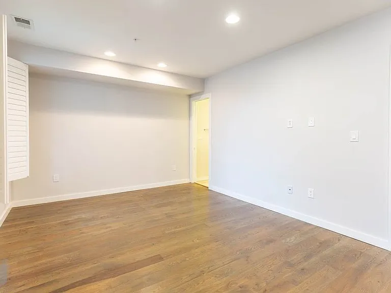 1330 Montello Ave NE #1 — Photo 30
