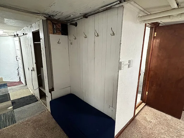 930 Ridge Ave — Photo 128