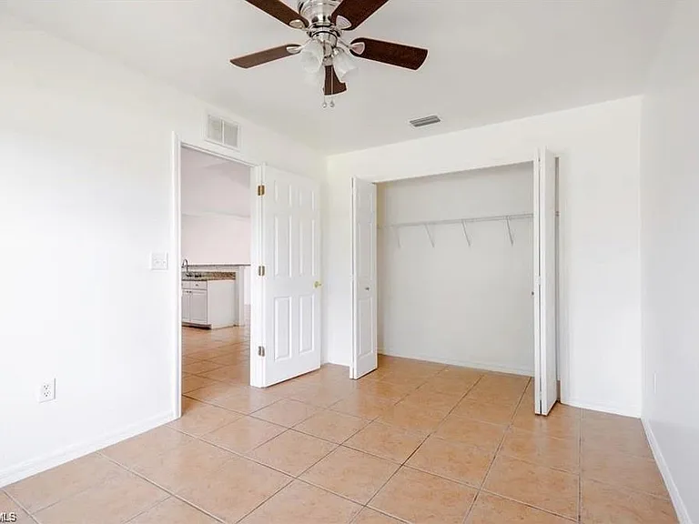 4932-4934 Viceroy Ct #4932 — Photo 8