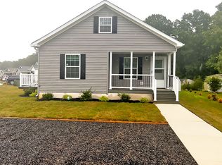 70 Pinetree Ln, Mays Landing, NJ 08330