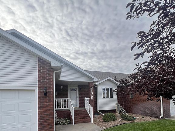 2nd image of 2605B Augusta Ln