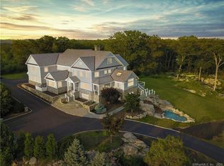 29 Rogues Rdg, Weston, CT 06883