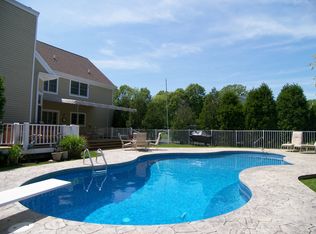 2 Cale Rd, Amawalk, NY 10501