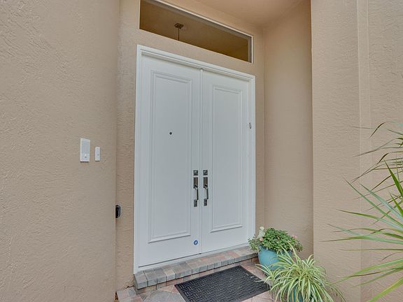 2nd image of 4337 Kensington Park Way