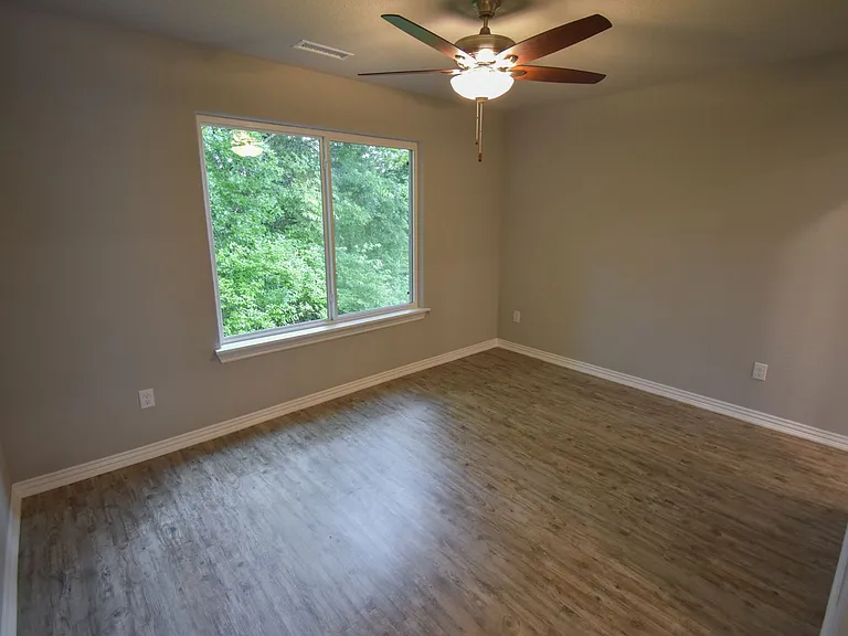 134 S Woodsprings Dr — Photo 10