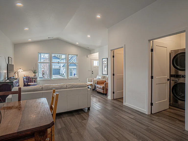 256 Rockfellow Pl — Photo 23