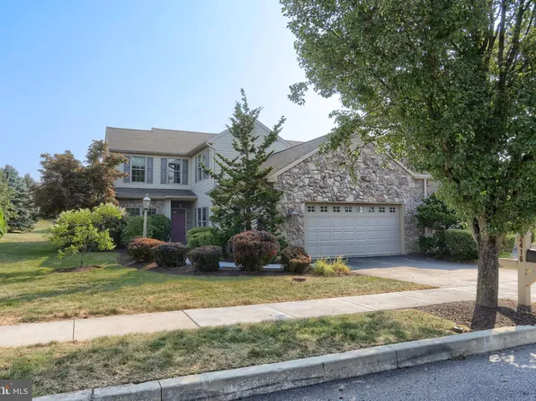 2416 Zell Ct, Hummelstown, PA 17036