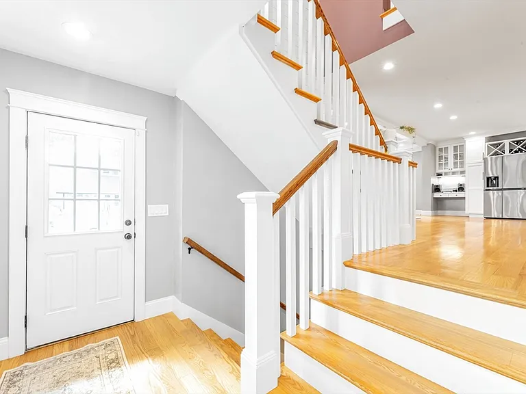 11 Chase Ave #1 — Photo 25