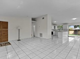 8445 SW 148th Pl, Miami, FL 33193