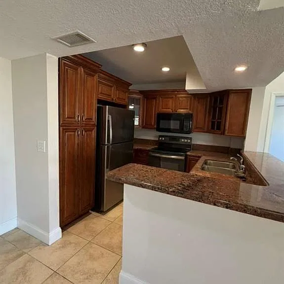 169 Santa Clara Dr #11 — Photo 8