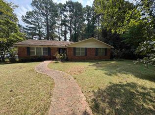 910 Sunnyhill St, Searcy, AR 72143