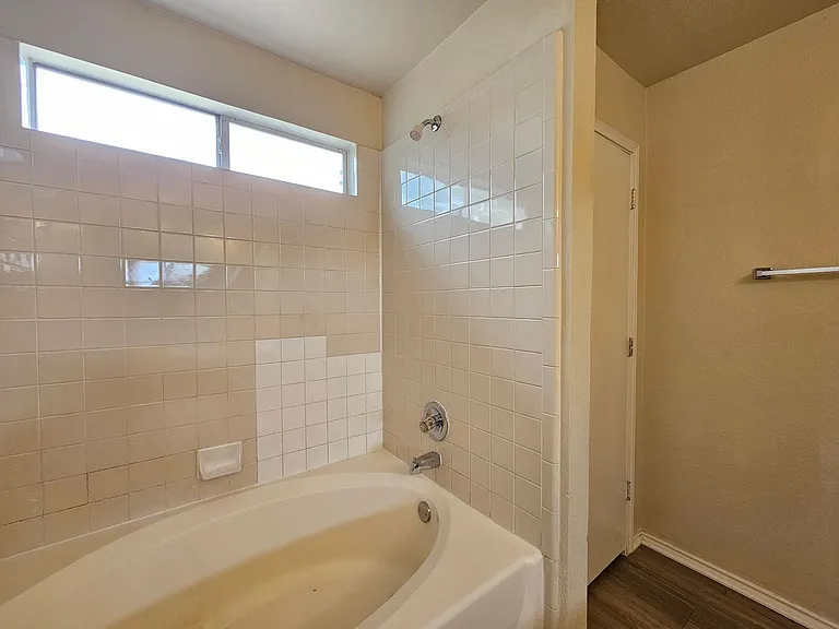 2201 Dennis St — Photo 19