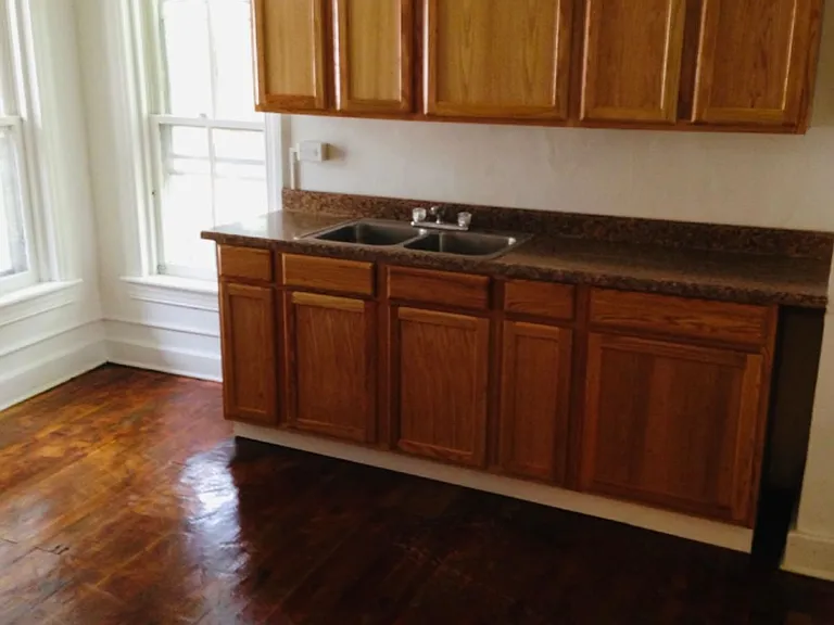 527 E Philadelphia St #2 — Photo 10