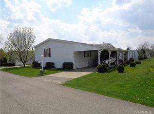 69 Winterview Dr, Arcade, NY 14009