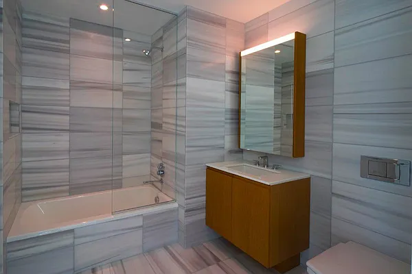 Rented by New York Casas Ltd. | media 67